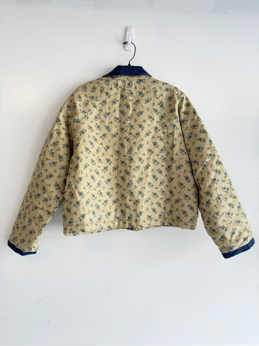 NEW The Greii Beige  & Navy Grandma's Floral Cotton Jacket Small 8685